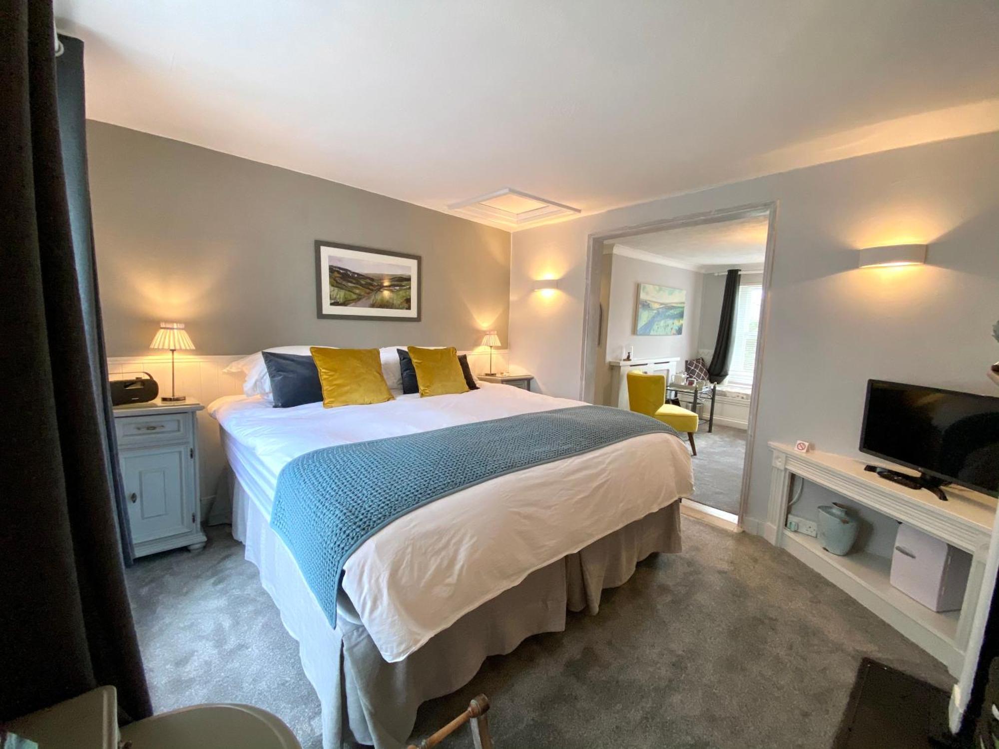 The Summer House Penzance Room photo