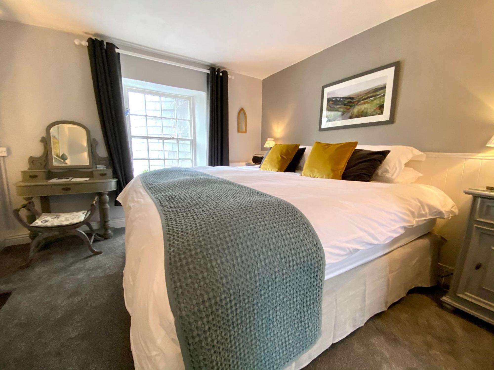The Summer House Penzance Room photo
